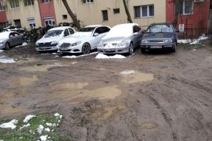 Viata pe ulita! De mai bine de 10 ani, o strada din Timisoara n-a vazut drumari