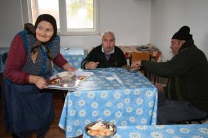Prea puţine cămine pentru vârstnicii neputincioşi din judeţul Satu Mare