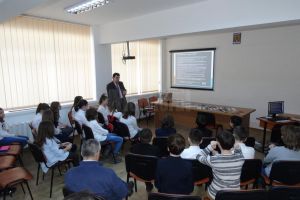 ”Cetăţenia digitală”, la Şcoala Gimnazială „Ion Creangă” Suceava