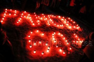 FOTO: Recital de cântece şi ilustraţie de lumânări Panciu 60+, la Ora Pământului