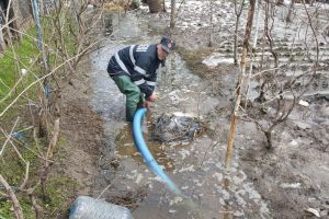 Slobozia: Evacuare apă – curte inundată