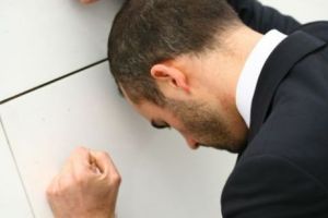 Un program REVOLUȚIONAR te ajută să reduci depresia şi anxietăţile, gratuit. Vezi ce ai de făcut