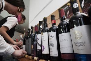 Salonul International Vinvest ii asteapta pe timisoreni la o noua editie