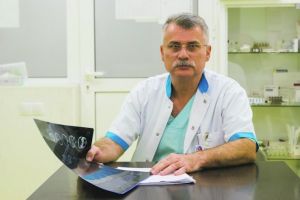 Medicul sibian Vicenţiu Săceleanu, multiplu premiat alături de o echipă de inventatori la salonul PRO INVENT 2018
