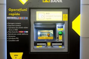 A fost prins ”creierul” reţelei de hackeri care a păgubit Raiffesen Bank Ploieşti