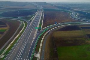 Ministrul Transporturilor, Lucian Şova: Lipsa autostrăzilor din România „nu poate fi pusă în seama autorităţilor”