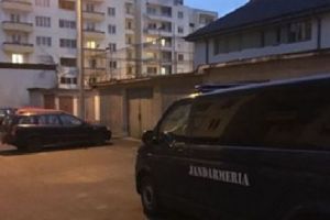 Hoţ prins de jandarmi, după o urmărire în miez de noapte