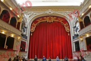 Ce înseamnă digitalizarea teatrului?