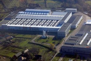 Criza forţei de muncă tot mai acută. O fabrică din judeţ a angajat elevi