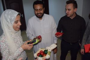 FOTO Studenţii străini de la Sibiu au sărbătorit pentru prima oară Paştele