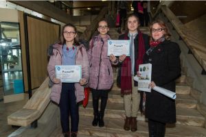 Premii pentru Suceava la un concurs de chimie, de la Iaşi