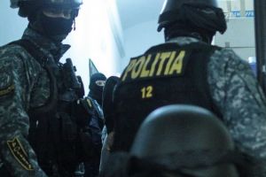 Ai grijă pe ce dai click! Noi percheziţii ale DIICOT în Bihor, într-un dosar de fraude informatice de peste 1 milion de euro (VIDEO)
