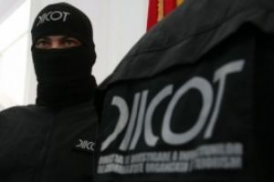 ALERTĂ - Percheziţii MASIVE ale DIICOT: O grupare de traficanţi de droguri iniţiată de un JANDARM a fost DESTRUCTURATĂ