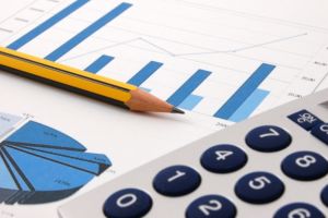 Cheltuielile statului au crescut cu aproape 40% în primele două luni, de două ori mai repede decât veniturile. Pe lângă salarii, Guvernul a cheltuit mai mult şi pentru investiţii şi subvenţii