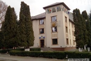 Ședinţă la Consiliul Local Câmpeni: Aprobarea programului manifestărilor culturale, de Centenar/ Vezi proiectele de pe ordinea de zi