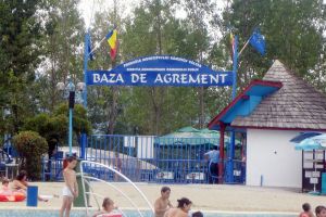 Primăria Râmnicului va amenaja un nou bazin de apă sărată la Ştrandul Ostroveni