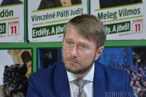 Run, Ödön, run! Deputatul Szabó Ödön, prins în timp ce alerga pe Corso în miez de noapte, în cămaşă