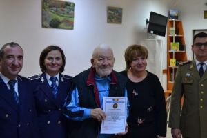 Veteran de război sărbătorit la împlinirea a 95 de ani!