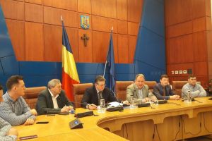 Contract pentru reţele de apă-canal, semnat la CJ. Cine sunt beneficiarii. Stadiul Master Planului