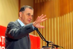 Mircea Geoana vine la Universitatea de Vest sa vorbeasca despre Capcana Mediocritatii