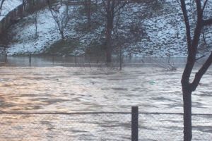 Pericol de inundaţii pe cursul râului Arieş din Munţii Apuseni, vineri şi sâmbătă