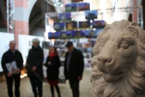 Îngrozitor de „minunata lume nouă”, dezvăluită la Biserica Evanghelică. Putem învăţa cum să nu facem (FOTO)