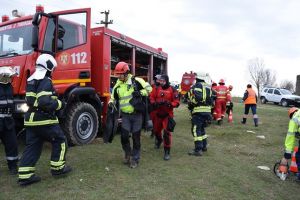 Exercitiu pentru interventia intr-o situatie de poluare accidentala pe raul Timis