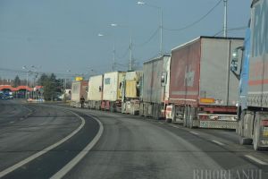 Atenţie, şoferi ! Trafic restricţionat în Ungaria, pentru maşinile de mare tonaj