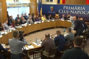 ”Cartea de vizită a Clujului sunt spitalele, nu sălile de sport!”; ”Bisericile din Cluj arată mai bine ca spitalele”