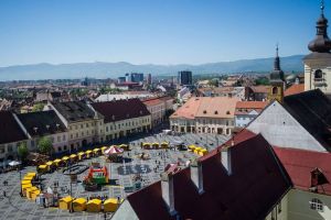 Încă o zi până la deschiderea celui mai mare Târg de Paşti de până acum