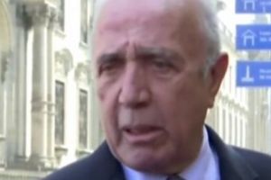 INCREDIBIL!Un politician „POCNIT” de o FEMEIE FURIOASĂ, în timpul unui interviu - VIDEO SAVUROS 