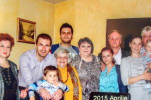 La 1 aprilie, o profesoară cu mintea brici împlineşte 90 de ani