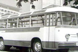 Răsfoind presa de altădată… (15): Angajamentul, frate cu tovul!