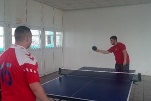 Gimnastică, fotbal, futsal şi tenis de masă în cadru organizat pentru elevii din judeţ