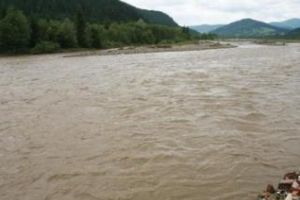 Cod galben de inundaţii în Cluj. Vezi până când este valabil avertismentul