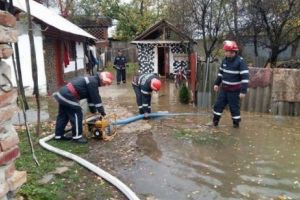 PERICOL DE INUNDAȚIE cauzat de NIVELUL CRESCUT al DUNĂRII. Autorităţile au intervenit IMEDIAT