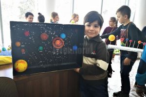 Să descoperim tainele Universului, alături de clasa a II-a A