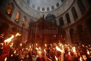 Lumina Sfântă de la Ierusalim va fi adusă şi anul acesta credincioşilor ortodocşi suceveni