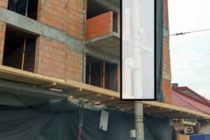 Cluj: Bloc LEGAL, cu balcoane lipite de stâlpul de iluminat? - FOTO