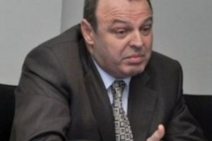 MINISTRUL TRANSPORTURILOR a vorbit despre COSTURILE necesare pentru a REPARA GROPILE. Este vorba de MILIARDE DE EURO