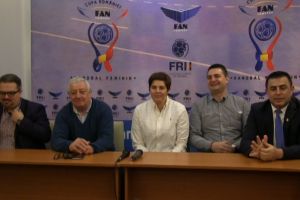 Miză dublă în Cupă