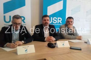 USR Constanta strange semnaturi pentru modificarea Constitutiei Romaniei (galerie foto)