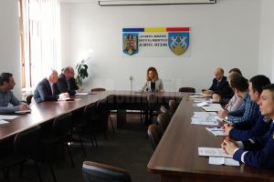 Întâlnire de lucru pentru creşterea gradului de siguranţă publică în comuna Şcheia
