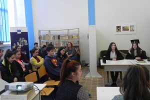 FOTO: Amintirile lui Ion Creangă, la Colegiul Naţional ,,David Prodan” Cugir, cu ocazia ,,Zilei mondiale a teatrului”