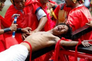 Crucificări şi autoflagerări în Filipine, în Vinerea Mare