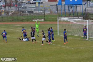 În Liga a 3-a, sub Drăgana, Metalurgistul Cugir – Fotbal Comuna Recea 1-0 (1-0) | Juniorul Codrea a adus prima victorie din retur pentru trupa de sub Drăgana