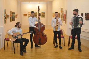 Doi secretari de stat la deschiderea Salonului de Primăvară al Artei Naive