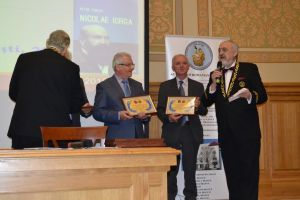 Imagini de la eveniment: Istoricii Valentin Ciorbea si Stoica Lascu au fost premiati de Academia Oamenilor de Știinta din Romania (galerie foto + document)  