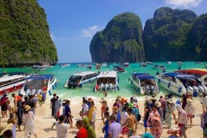 Thailanda închide plaja pe care s-a filmat The Beach cu Leonardo di Caprio