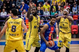 VIDEO – Victorie de AUR pentru CSU. La final s-a cântat ’’Cine e pe primul loc? Sibiul e! Sibiul e!’’